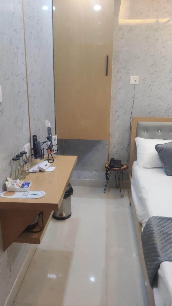 Royal Inn 구와하티 외부 사진