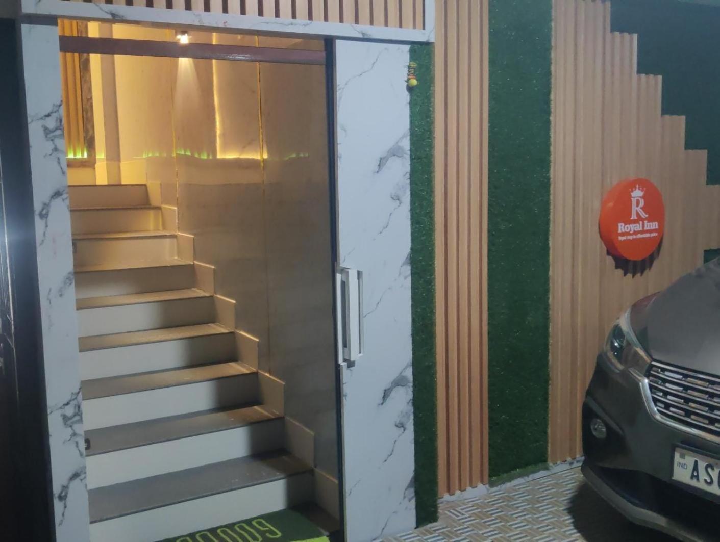Royal Inn 구와하티 외부 사진